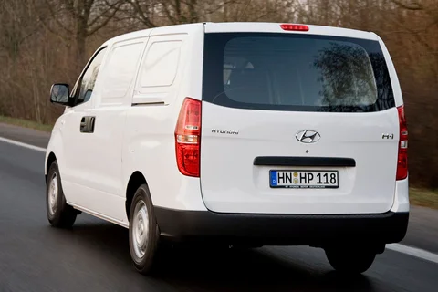Hyundai H300 2.5 CRDi DynamicVersion 2011 view 2