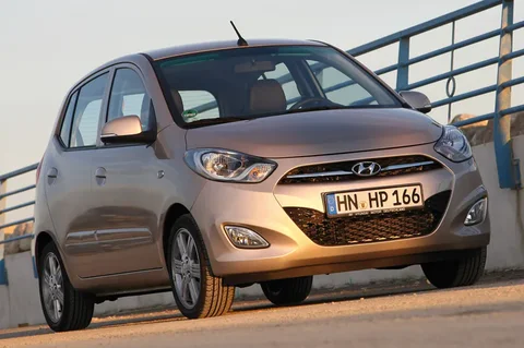 Hyundai i10 1.2i i-Vision 2012 view 5
