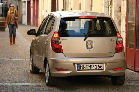 Hyundai i10 1.2i i-Vision 2012 view 10