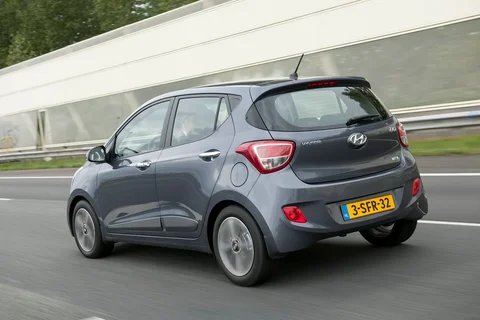 Hyundai i10 1.0 Go! 2014 view 4
