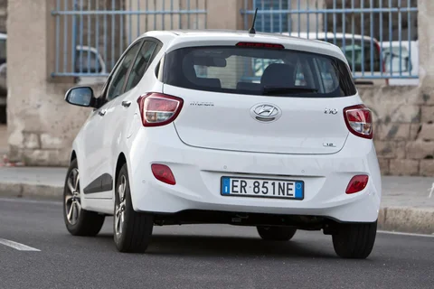 Hyundai i10 1.0 Go! 2014 view 10