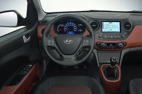 Hyundai i10 2017 front view