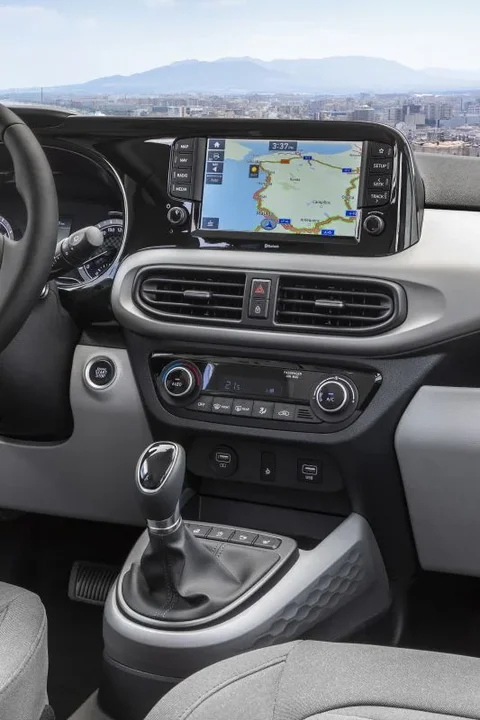 Hyundai i10 1.0i Premium 2020 view 12