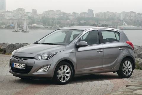 Hyundai i20 1.2 i-Drive 2012 view 7