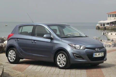 Hyundai i20 1.2 i-Drive 2012 view 11