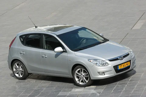 Hyundai i30 1.6i CVVT DynamicVersion 2007 view 1
