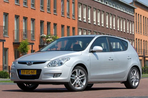 Hyundai i30 1.6i CVVT DynamicVersion 2007 view 8