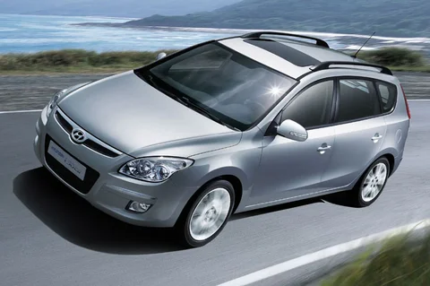 Hyundai i30 CW 1.6i CVVT DynamicVersion 2008 view 4