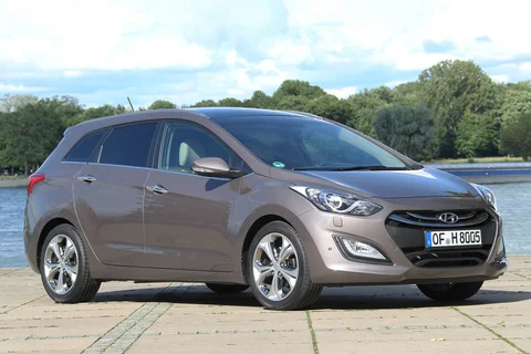 Hyundai i30 Wagon 1.6 GDI i-Vision 2012 view 9