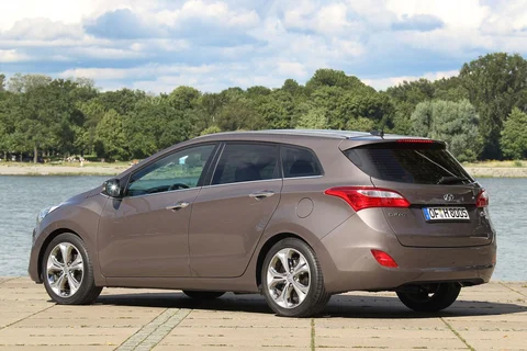 Hyundai i30 Wagon 1.6 GDI i-Vision 2012 view 10