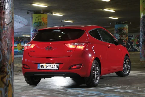 Hyundai i30 1.6 GDI i-Magine 2013 view 9