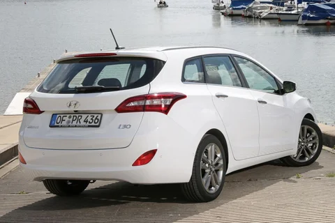 Hyundai i30 Wagon 1.6 CRDi i-Motion 2015 view 12