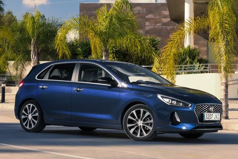 Hyundai i30 1.6 CRDi i-Motion 2017 view 3