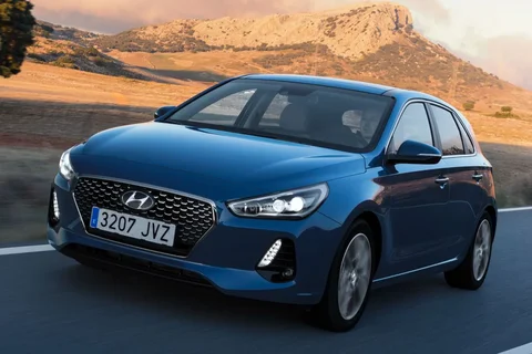 Hyundai i30 1.6 CRDi i-Motion 2017 view 4
