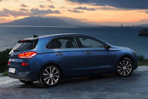 Hyundai i30 1.6 CRDi i-Motion 2017 view 7