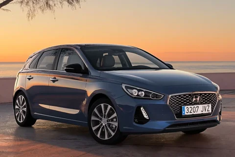 Hyundai i30 1.6 CRDi i-Motion 2017 view 9