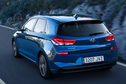 Hyundai i30 1.6 CRDi i-Motion 2017 view 11