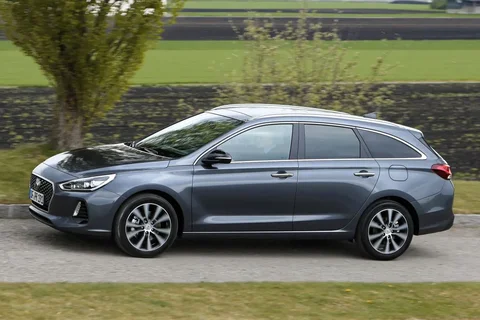 Hyundai i30 Wagon 1.6 CRDi Premium 2017 view 2