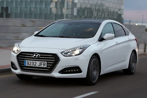 Hyundai i40 1.6 GDI Blue Essence 2016 view 5