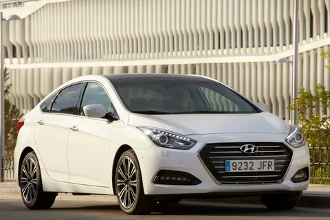 Hyundai i40 1.6 GDI Blue Essence 2016 view 7