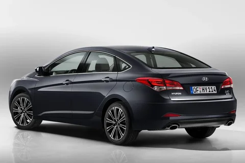 Hyundai i40 1.6 GDI Blue Essence 2016 view 9