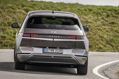 Hyundai Ioniq 5 73kWh Style 2021 view 7