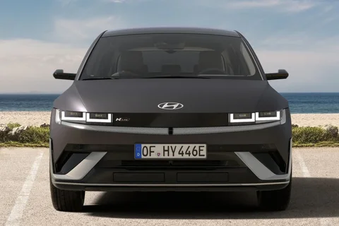 Hyundai Ioniq 5 84kWh Style 2024 view 7