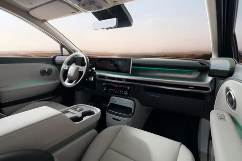 Hyundai Ioniq 9 110.3kWh AWD Style 2025 view 4