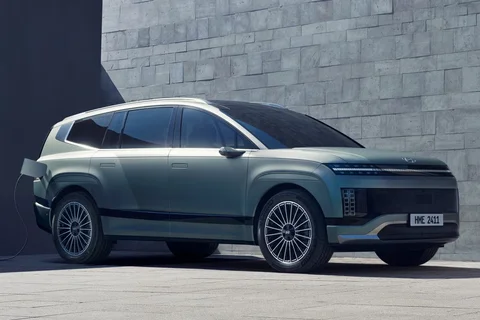 Hyundai Ioniq 9 110.3kWh AWD Style 2025 view 9