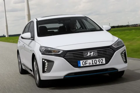 Hyundai Ioniq 1.6 GDI PHEV Premium 2018 view 8