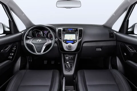 Hyundai ix20 1.4 Go! 2016 view 9