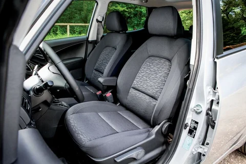 Hyundai ix20 1.4 Go! 2016 view 10