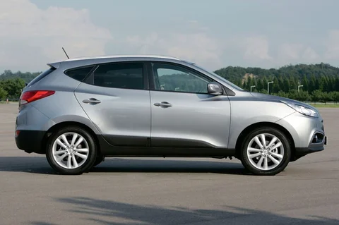 Hyundai ix35 1.7 CRDi ActiveVersion 2WD 2010 view 9