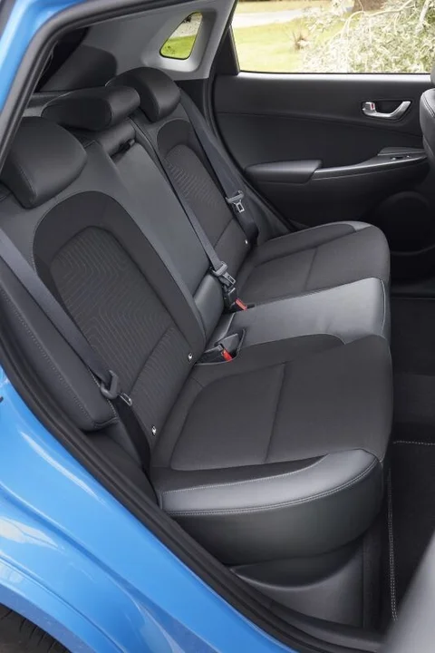 Hyundai Kona Electric 64kWh Premium 2021 view 6