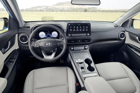 Hyundai Kona Electric 64kWh Premium 2021 view 11