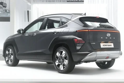 Hyundai Kona 1.6 GDI HEV E-Motion 2026 view 3
