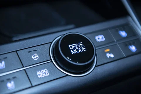 Hyundai Kona 1.6 GDI HEV E-Motion 2026 view 8