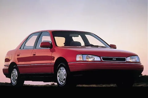 Hyundai Lantra 1.5i GL 1991 view 2