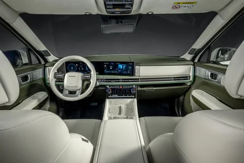 Hyundai Santa Fe 1.6 T-GDI HEV Comfort Plus 2025 view 8