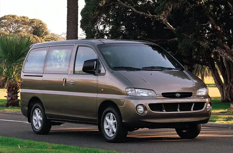 Hyundai Satellite 2.4i GL 1997 view 4