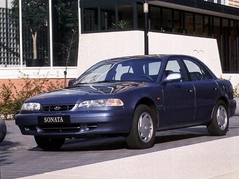 Hyundai Sonata 2.0i GLS 1993 view 4