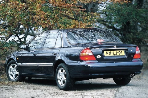 Hyundai Sonata 2.0i GL 1998 view 5