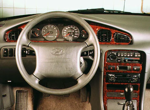 Hyundai Sonata 2.0i GL 1998 view 4