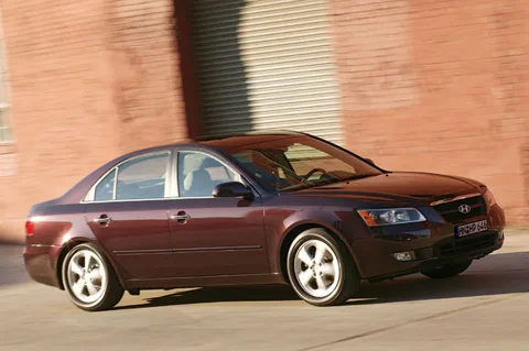 Hyundai Sonata 2.4i StyleVersion 2005 view 7