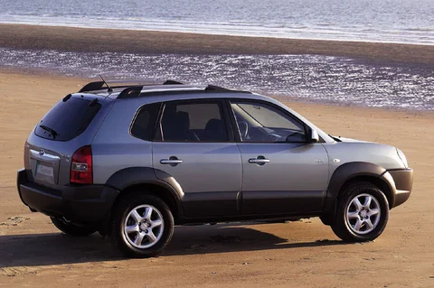 Hyundai Tucson 2.0i CVVT ActiveVersion 2WD 2004 view 2