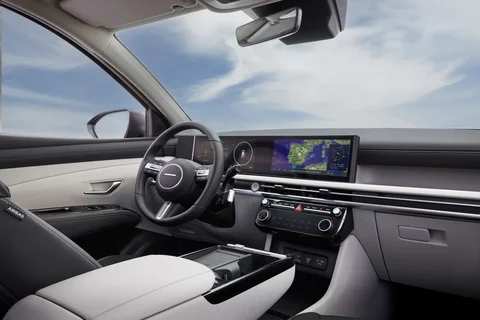 Hyundai Tucson 1.6 T-GDI HEV E-Motion 2025 view 5