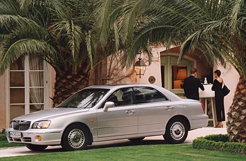Hyundai XG 2.5i V6 2000 view 5