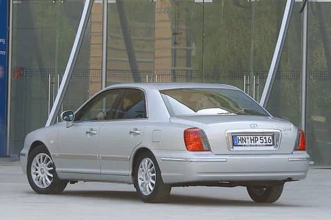 Hyundai XG 3.5i V6 2003 view 2