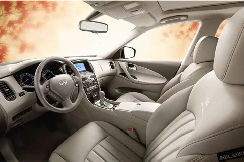 Infiniti EX EX37 Executive 2012 view 4