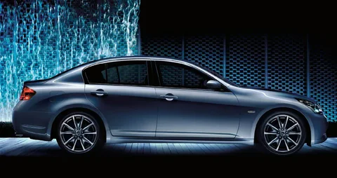 Infiniti G G37 AWD 2008 view 2